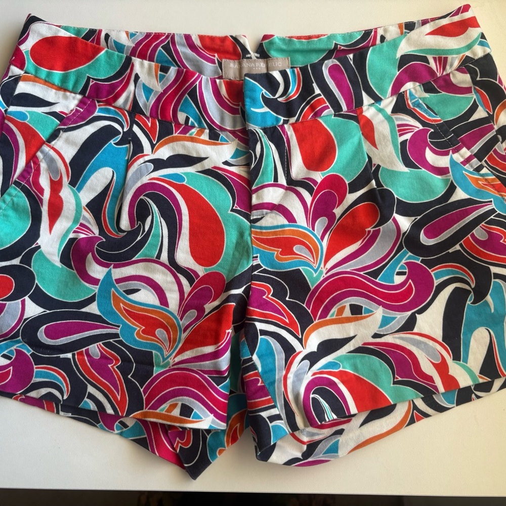 Banana Republic Multicolor Shorts Size 0